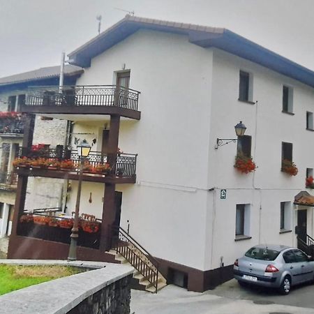 Apartamento Rural Areso - Fraxkuenea Apartment Exterior photo
